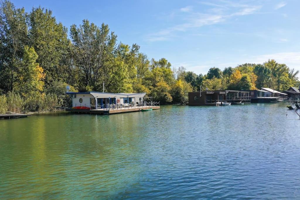 Ocarujuci Houseboat Na Dunaji Prázdninový dům Bratislava