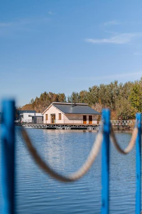 Ocarujuci Houseboat Na Dunaji Prázdninový dům *