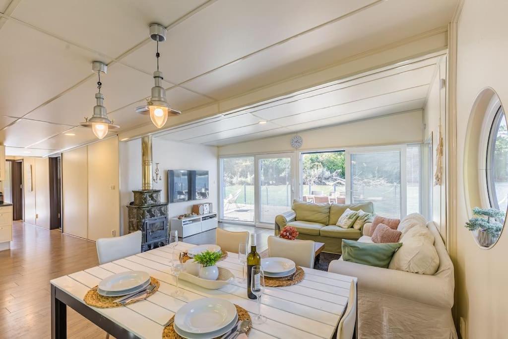 Ocarujuci Houseboat Na Dunaji Prázdninový dům Bratislava