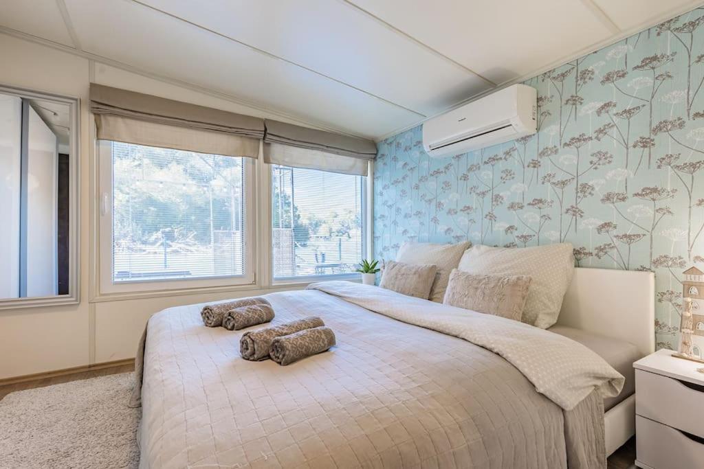 Prázdninový dům Ocarujuci Houseboat Na Dunaji